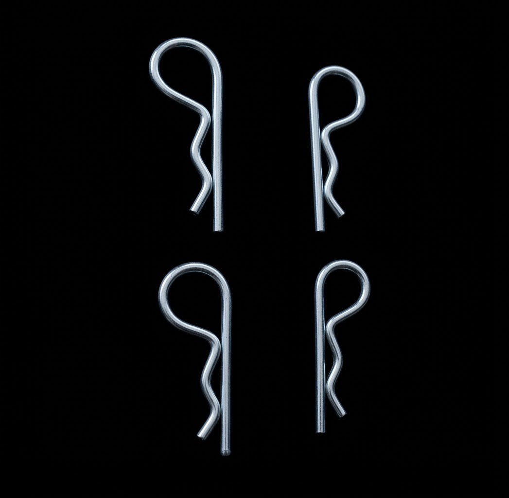 LOSI 5IVE T LARGE CAGE PINS LARGE BODY CLIPS (4)